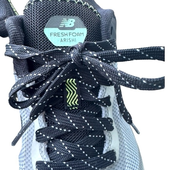 Women's New Balance Fresh Foam Arishi Trail Running Shoes Size 9, Gray Black - Picture 14 of 15